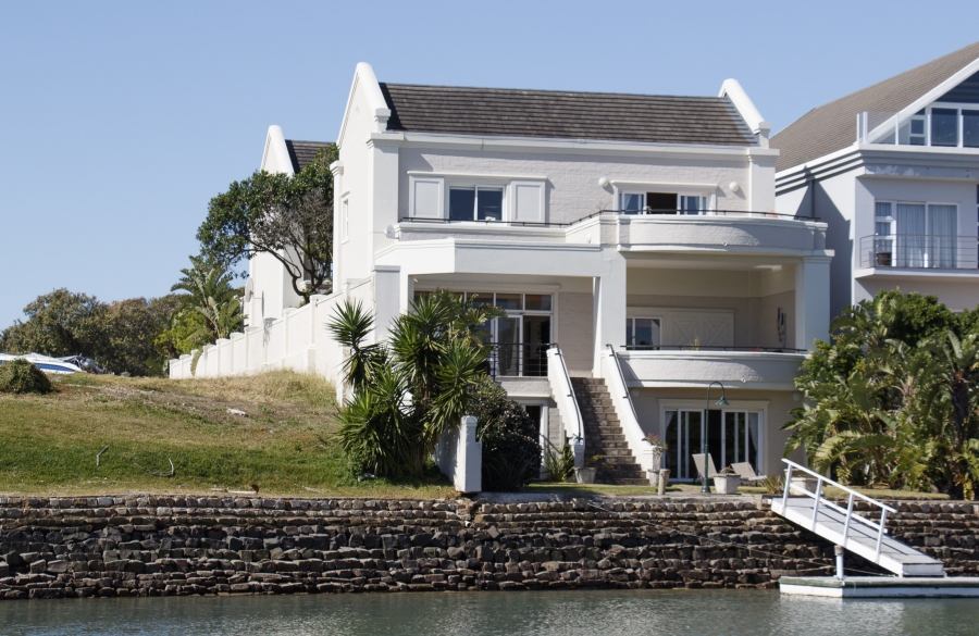 6 Bedroom Property for Sale in Royal Alfred Marina Eastern Cape